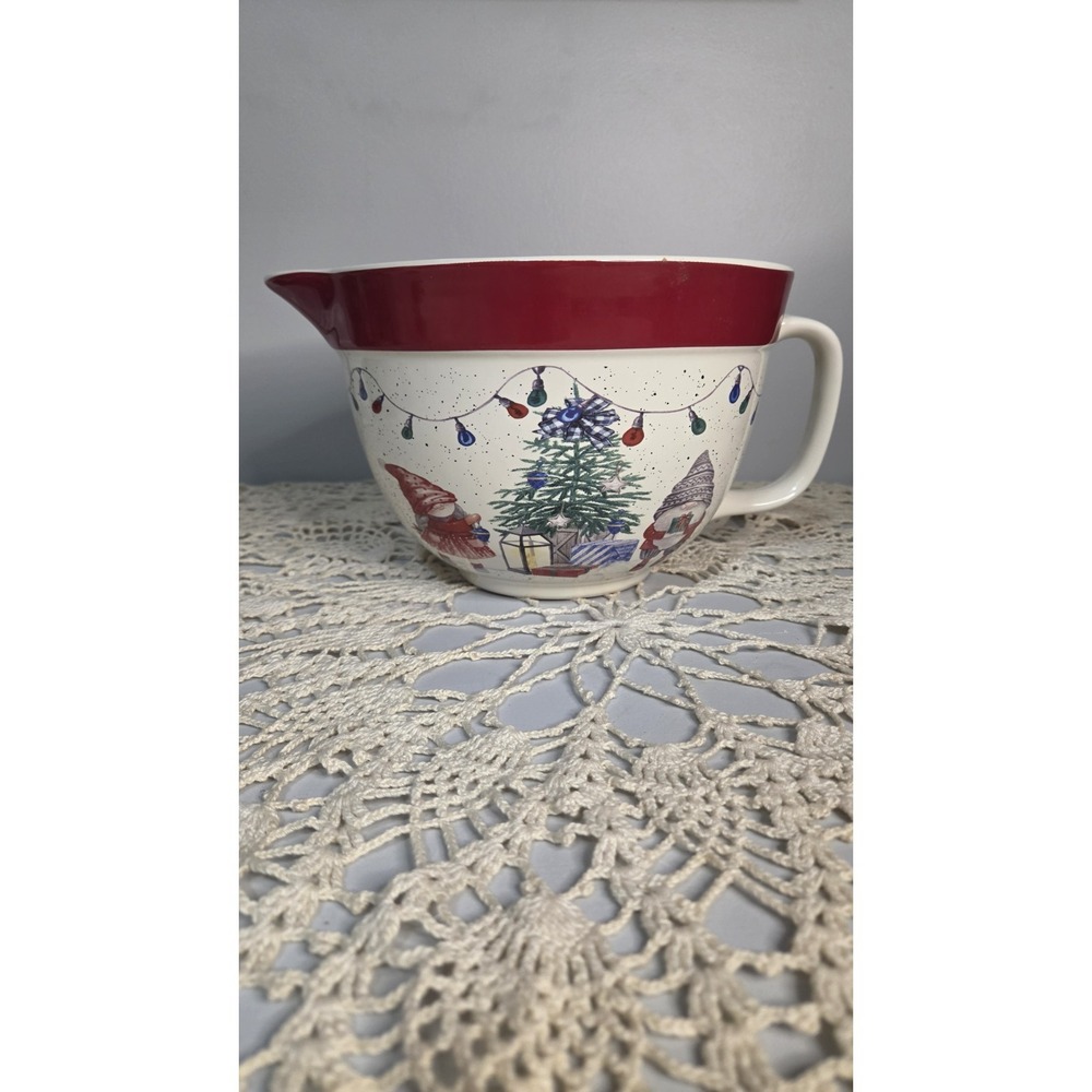 CHRISTMAS THE BAKESHOP BY MASTERCLASS HANDLED MIXING BOWL GNOME